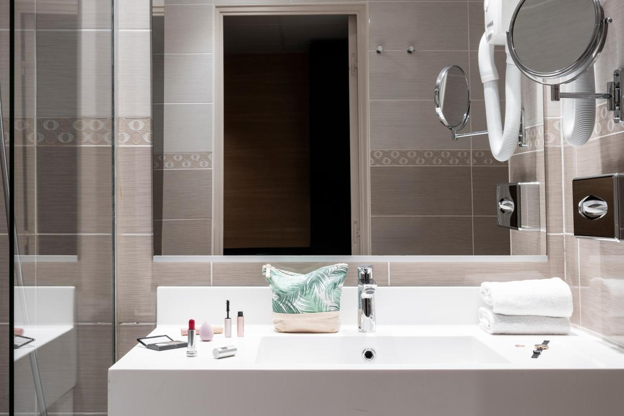 Mercure Rouen Centre Champ De Mars المظهر الخارجي الصورة